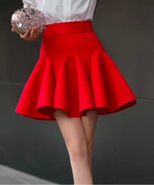 intense-red-high-waisted-short-flared-skirt