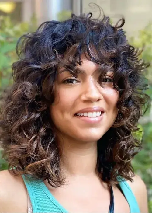curly-fringed-haircut
