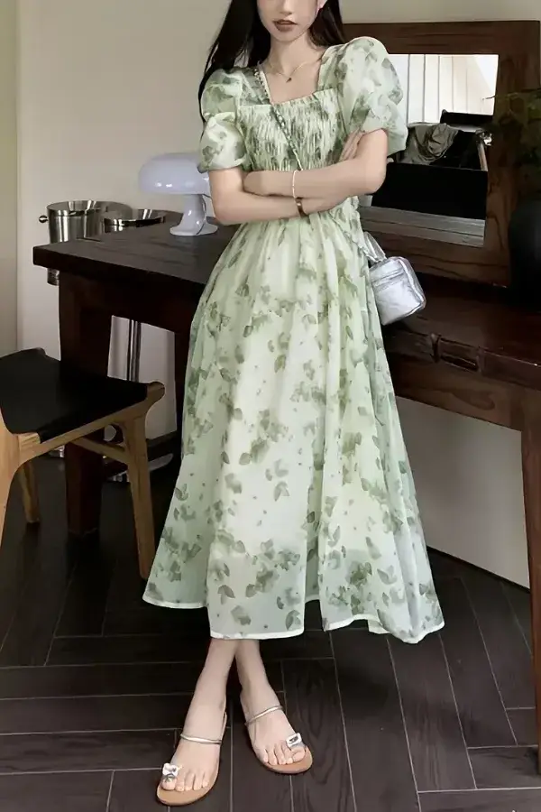 floral-print-outfits-a-timeless-spring-staple